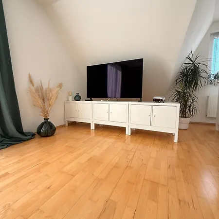 Gemuetliche Galeriewohnung Im Gruenen Lägenhet
